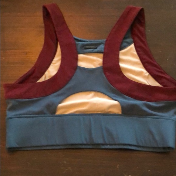 Mondetta sports bra size medium (10-12) - Picture 2 of 4
